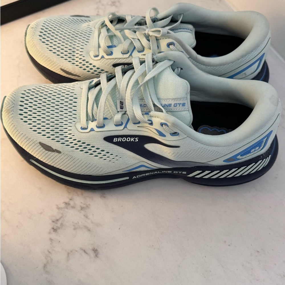 Brooks adrenaline GTS 23 - women’s